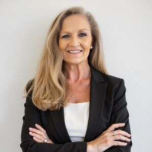 Meet your Posher, Rachella